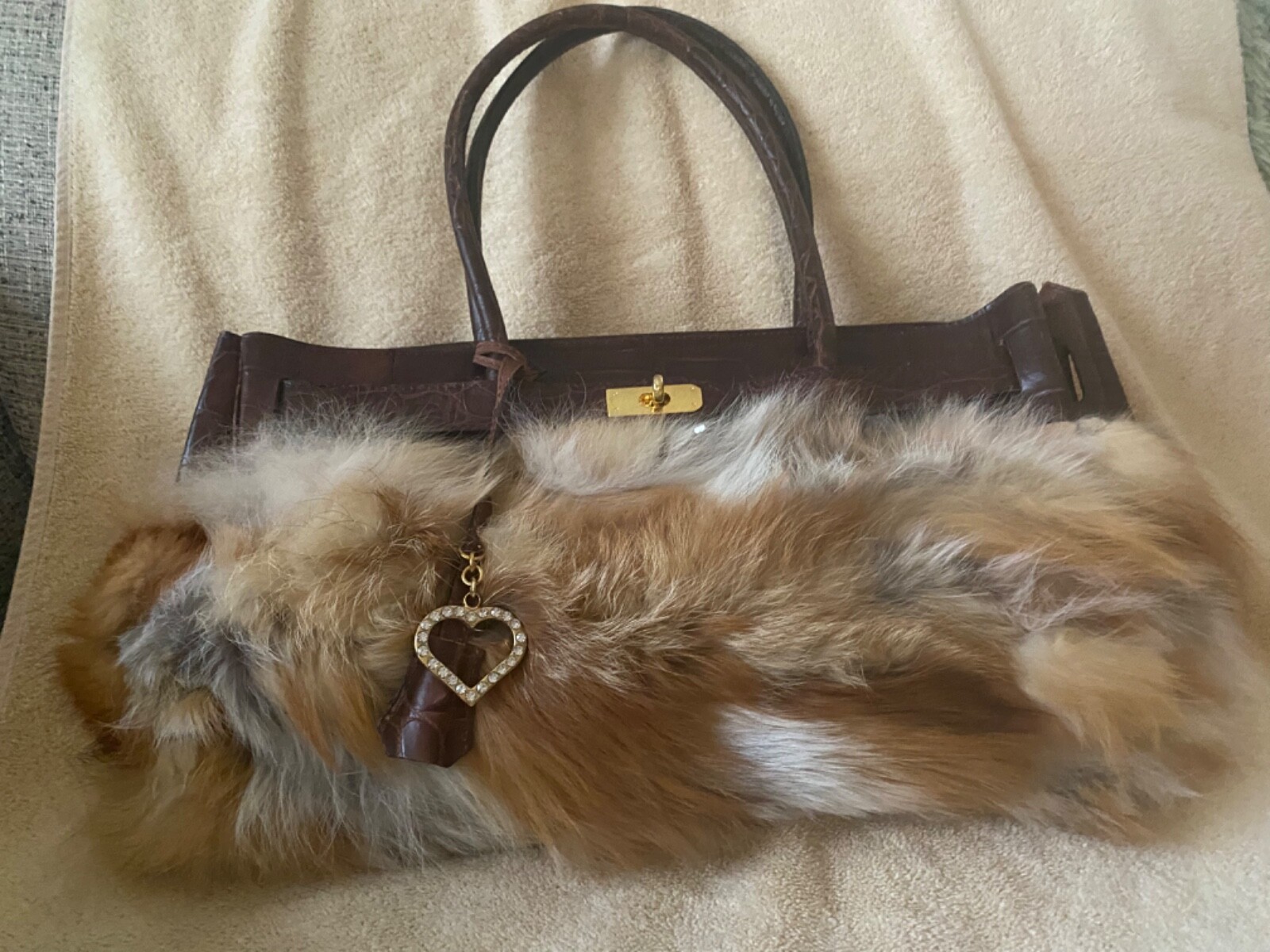 ハンドバッグ Red Fox genuine RED FOX handbag- ITALIAN with inside zip compartment