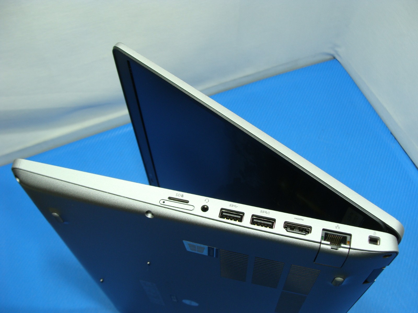 Dell Precision 15 3551 15.6" FHD i5-10400H 2.6GHz 8GB 256GB Win 11 Pro - Thumbnail 18