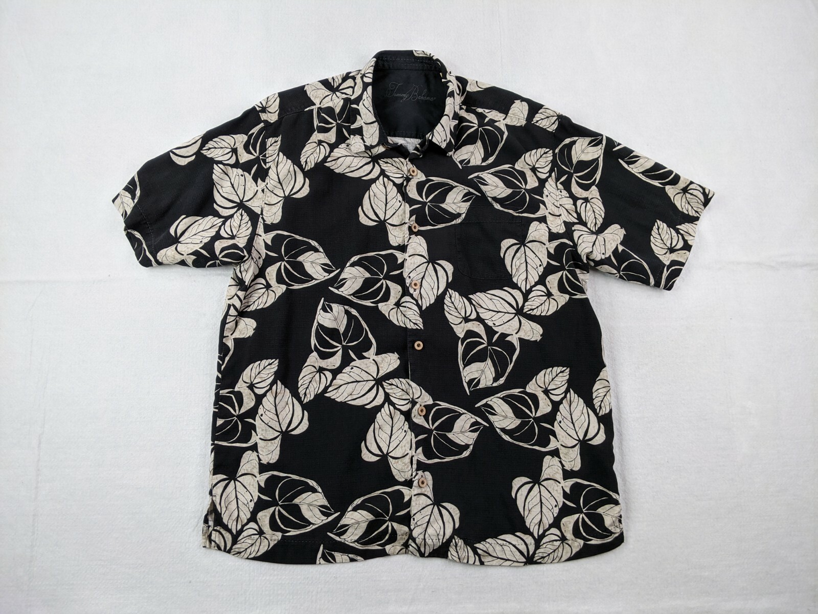 tommy bahama raiders shirt