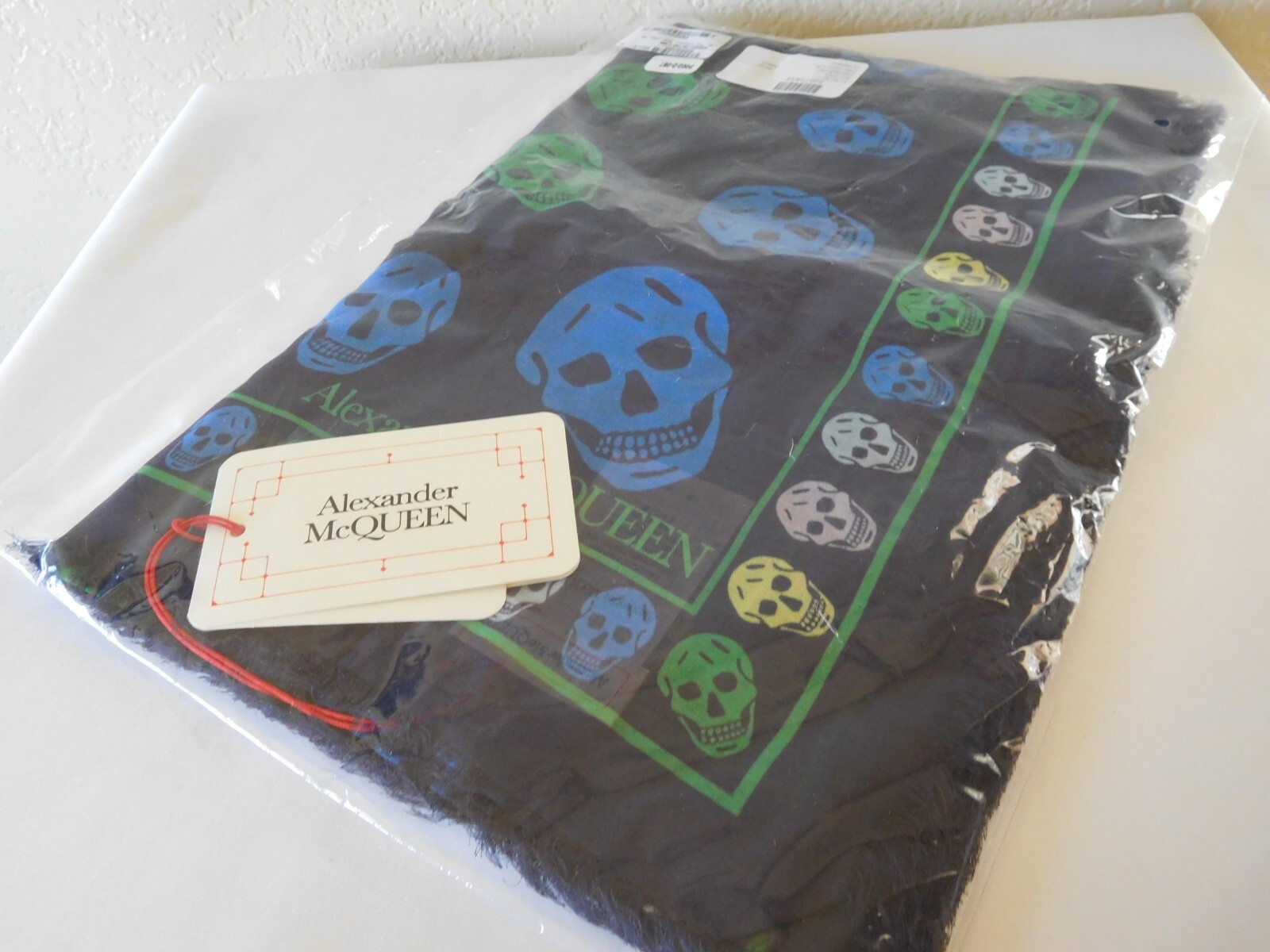 New ALEXANDER MCQUEEN Navy Multi Color Modal Skull Scarf w