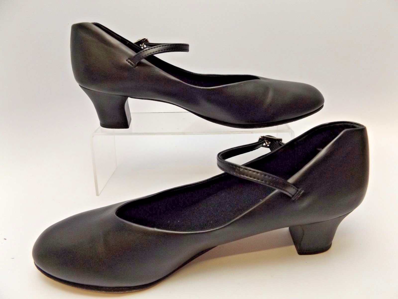 Capezio character shoe 