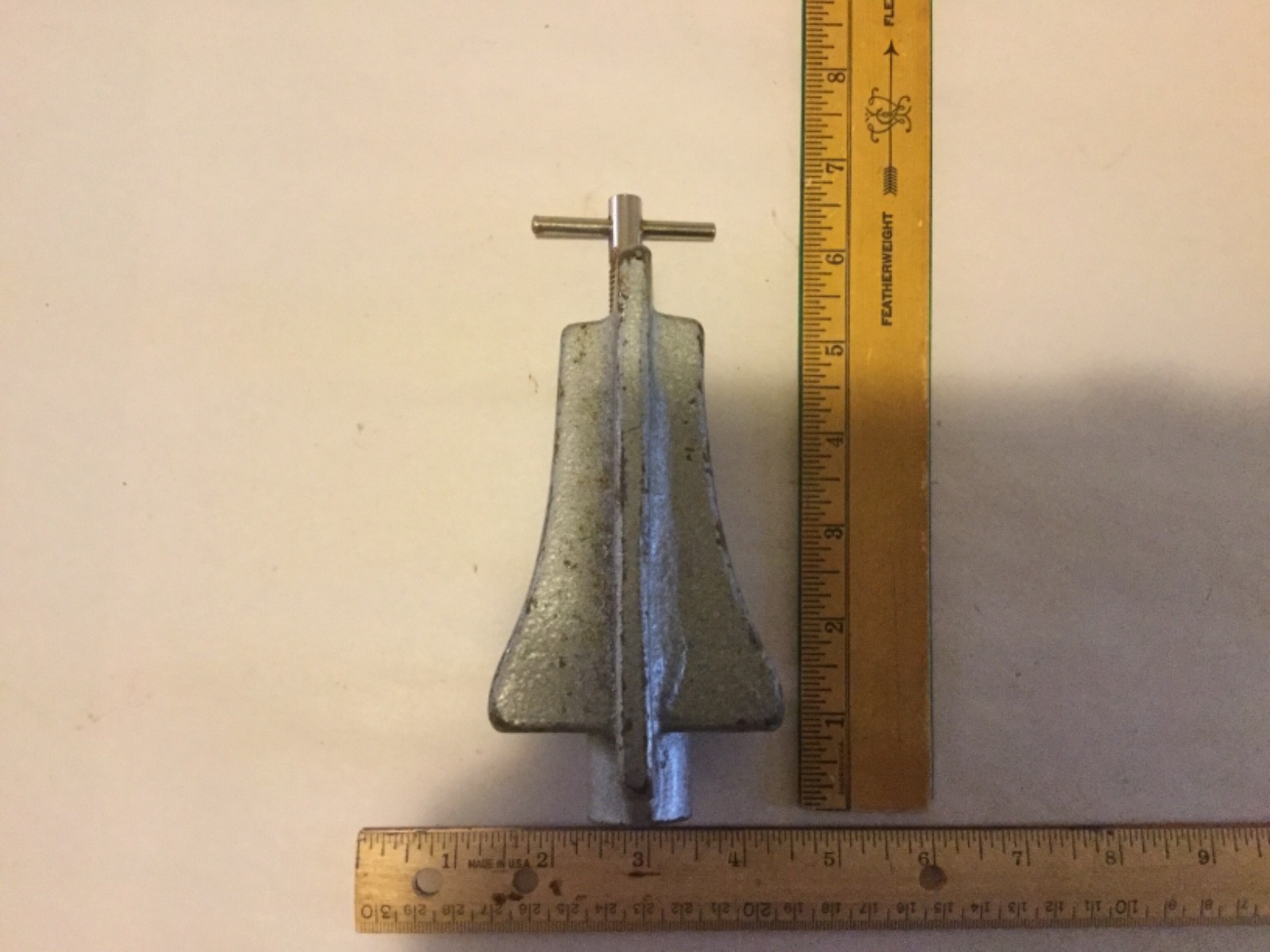 Vintage Table Top Clamp fits up to 2-1/2” table.Holds 3/8 Threaded Rod