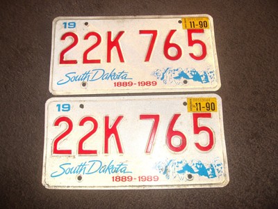 1990 PAIR SOUTH DAKOTA LICENSE PLATES [2] '90 SD LICENSE PLATES MT RUSHMORE