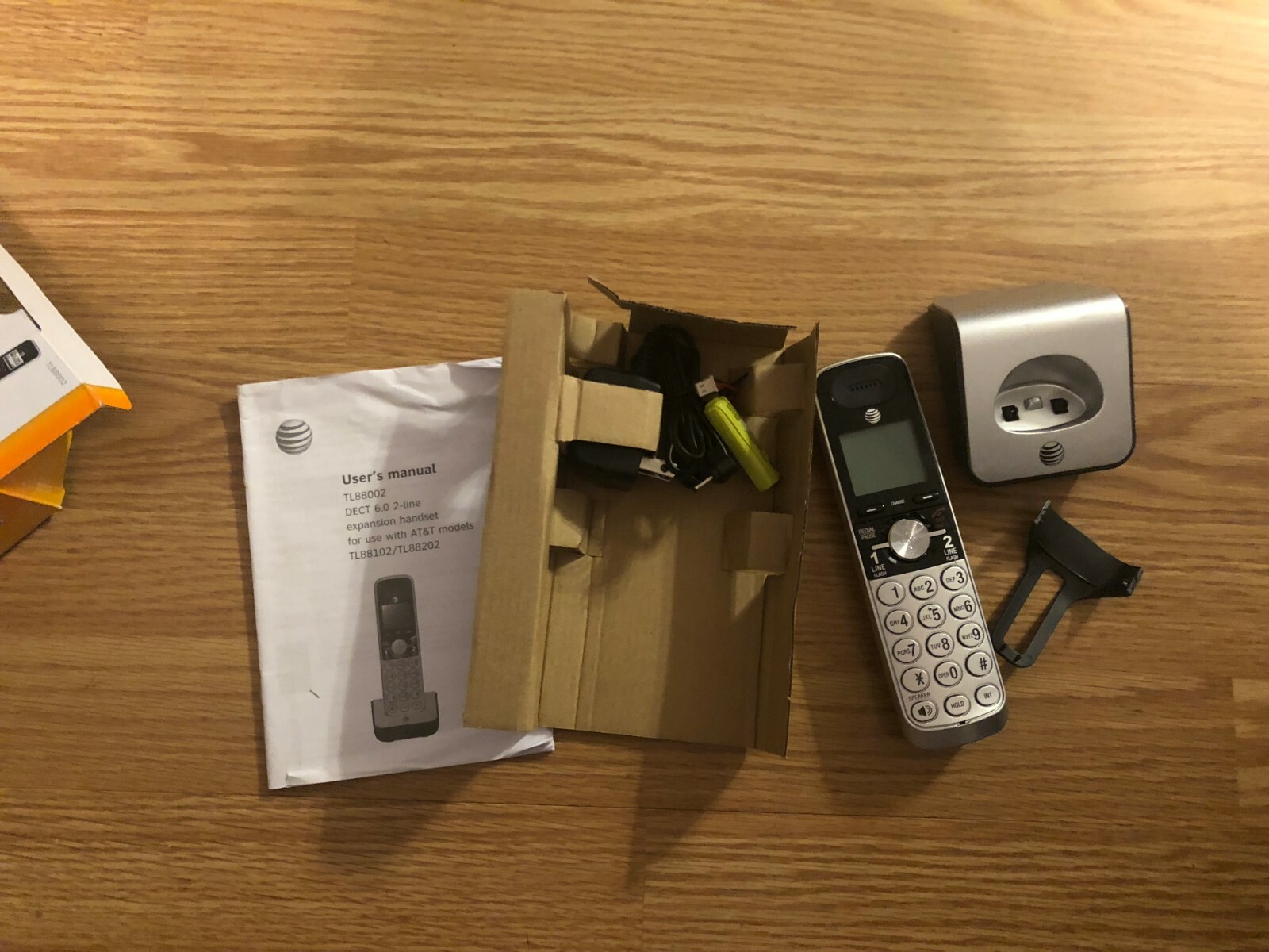 NEW AT&T TL88002 DECT 6.0 Accessory Handset for TL88102 Silver