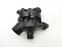BMW 1er E88 125I 07-11 3,0i 160KW Thermostat Flansch Thermostatgehäuse BMW 1er E88 125I 07-11 26.10.2007... Vorschau 6