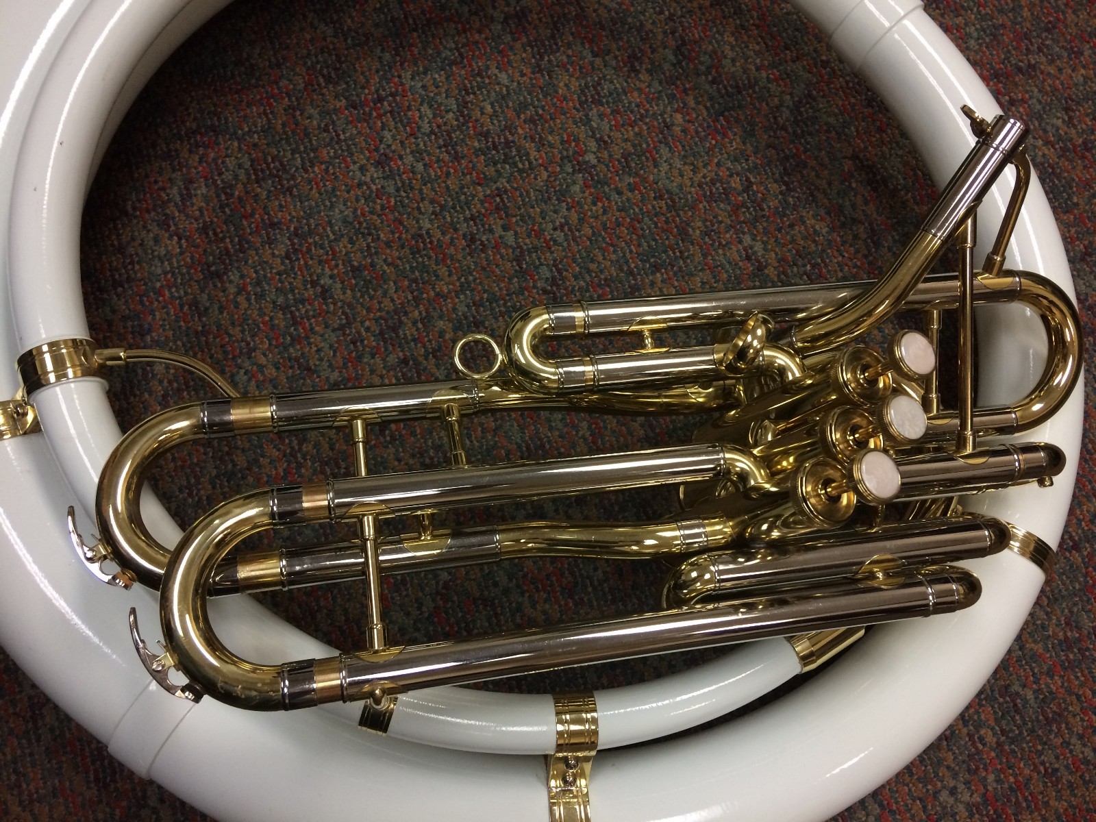 Yamaha YSH-301 Fiberglass Sousaphone