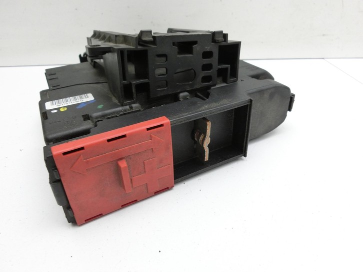 Mercedes W204 S204 C250 07-14 Sicherungskasten Steuergerät SAM und Zentralelektrik Mercedes W204 S204 C250 07-14... Vorschau 3