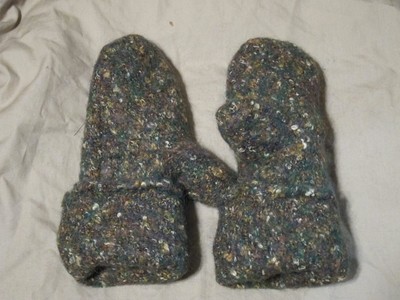 Recycled Wool Mittens Child 3-5 yrs Fleece Lined Green Girls Soft and Warm