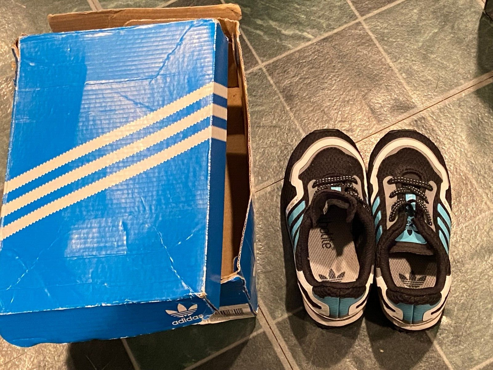 Adidas Black & Blue Kid's Sneakers ZX_750 Size 7K *NEW/Open Adidas Black & Blue Kid's Sneakers ZX_750 Size 7K *NEW/Open