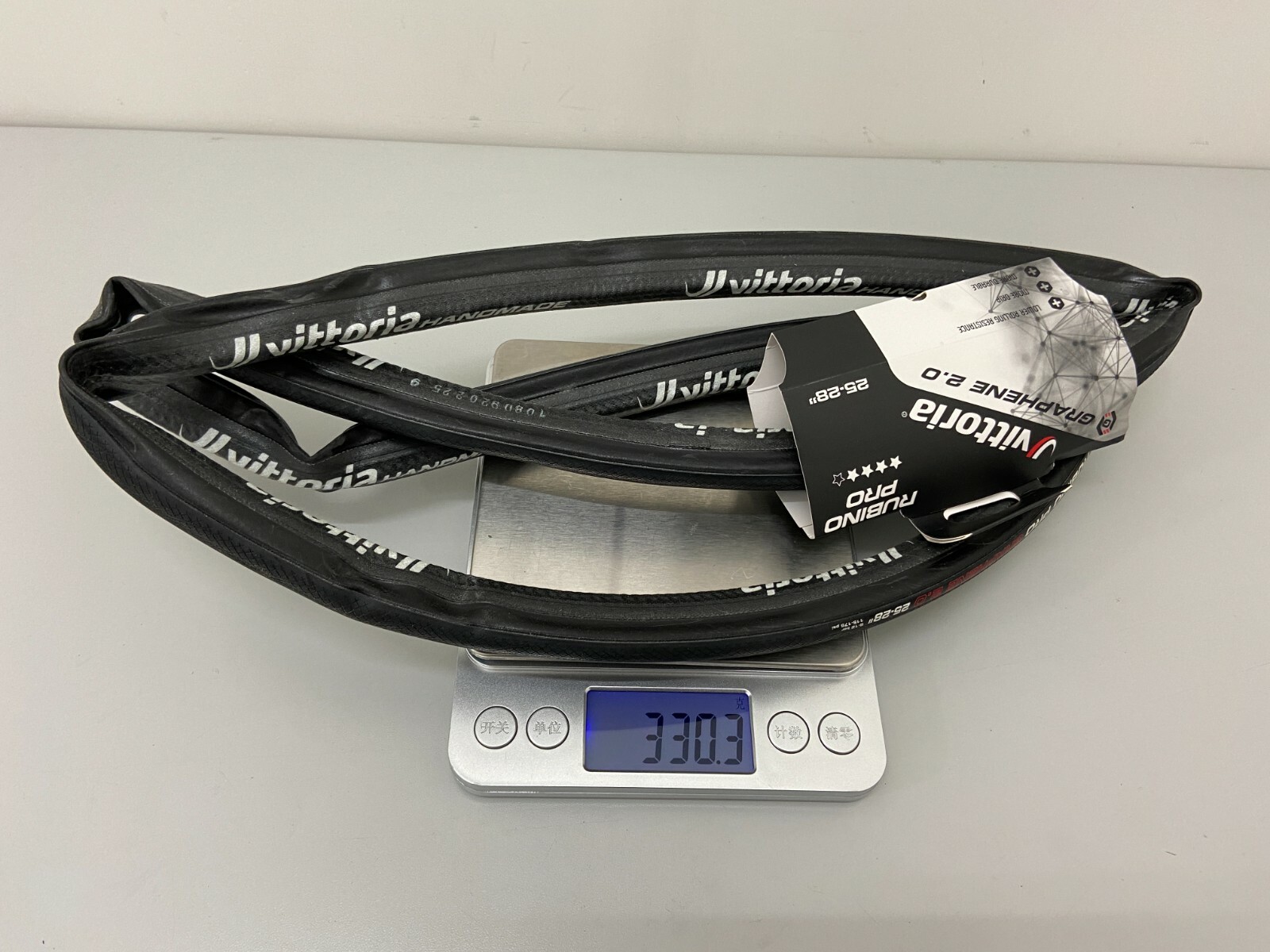 Vittoria Rubino Pro Graphene 2.0 700x25 Tubular Road Tire (Black) (1Tire) Vittoria Rubino Pro Graphene 2.0 700x25 Tubular Road Tire (Black) (1Tire)