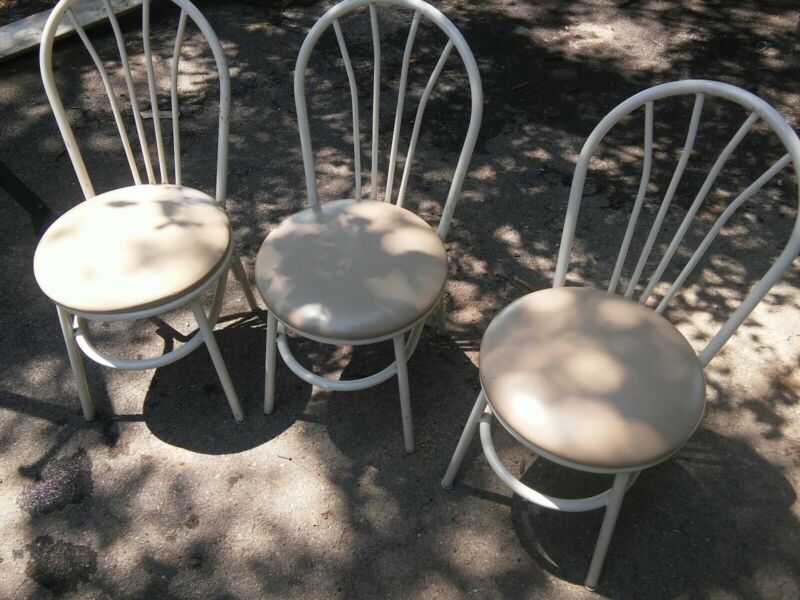 000 Metal Plyfold Cafe Restaurant Chairs Padded Round Seat