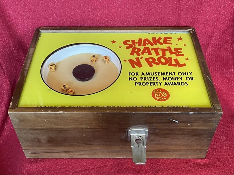 Vintage SHAKE RATTLE & ROLL POKER Trade Stimulator Dice 5c Coin Op Machine Jess