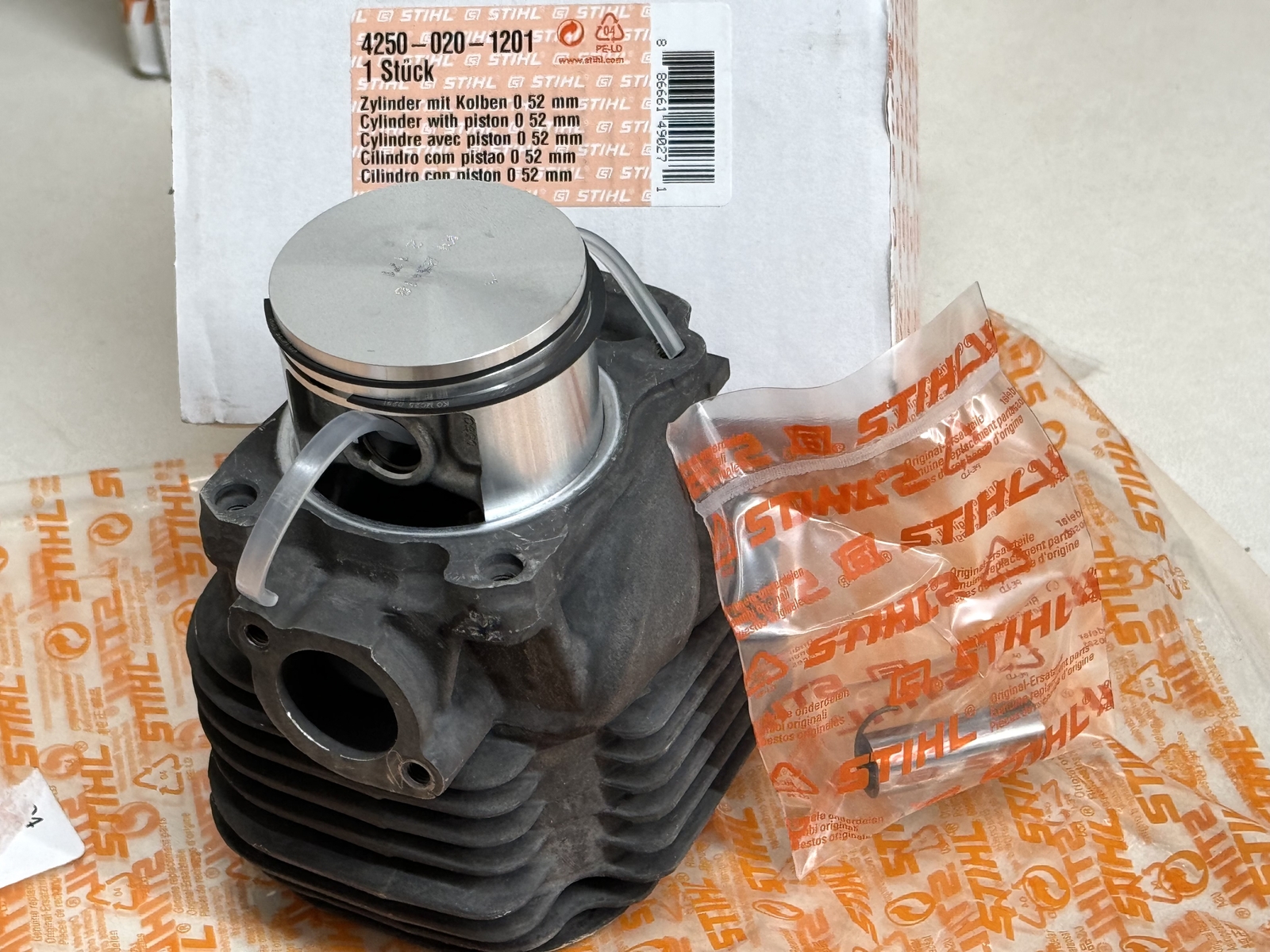 STIHL OEM CYLINDER WITH PISTON KIT 4250 020 1201 TS500i TS480i i-A 52mm GENUINE - Picture 1 of 4