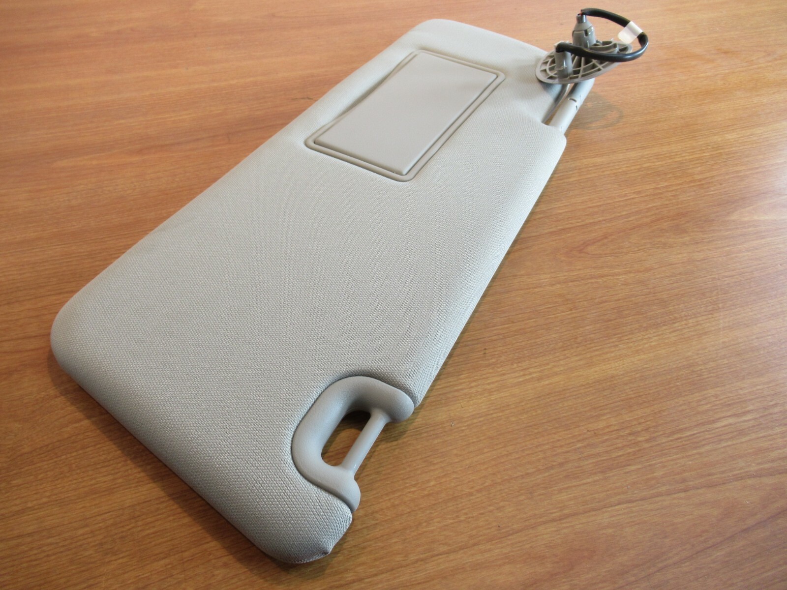 20172019 Ram 1500 2500 3500 4500/5500 Drivers Side Illuminated Sun