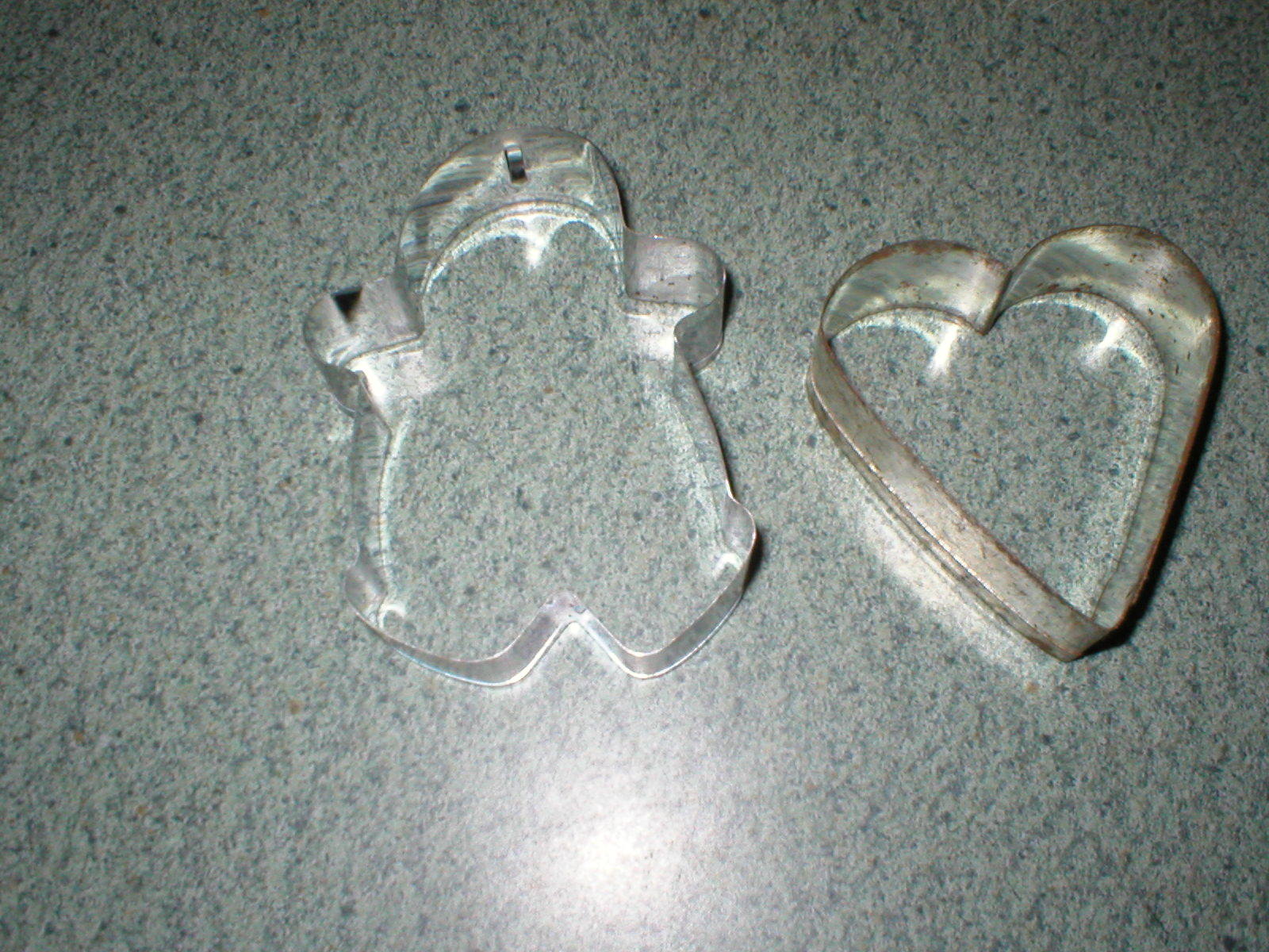 2 Vintage Tin Metal Cookie Cutter 4