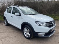 2015 Dacia Sandero Stepway 0.9 TCe Laureate Hatchback 5dr Petrol Manual Euro 5