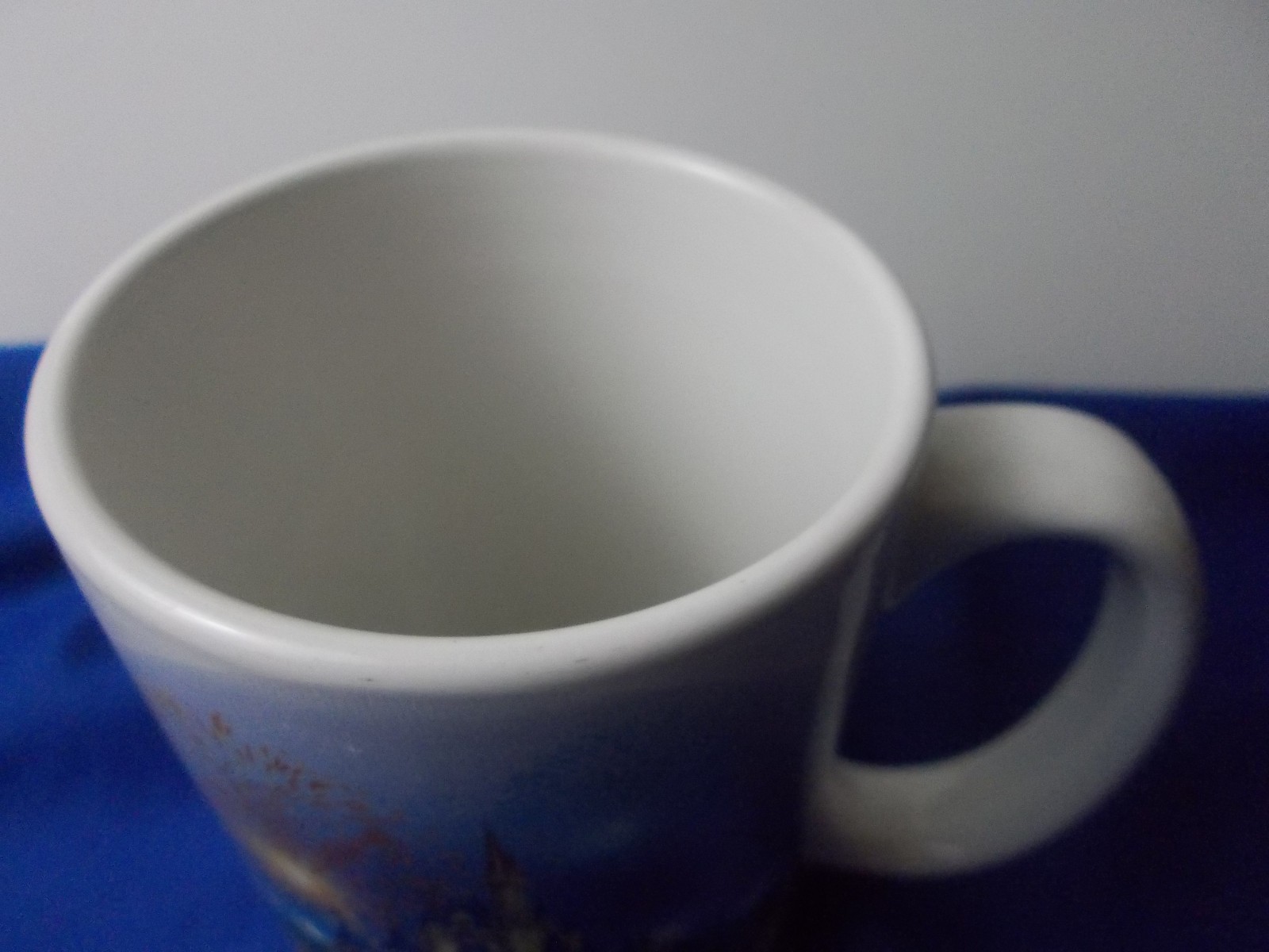 Magic Kingdom Disney coffee cup mug 2000 Micky Mouse Goofy Donald duck Pluto