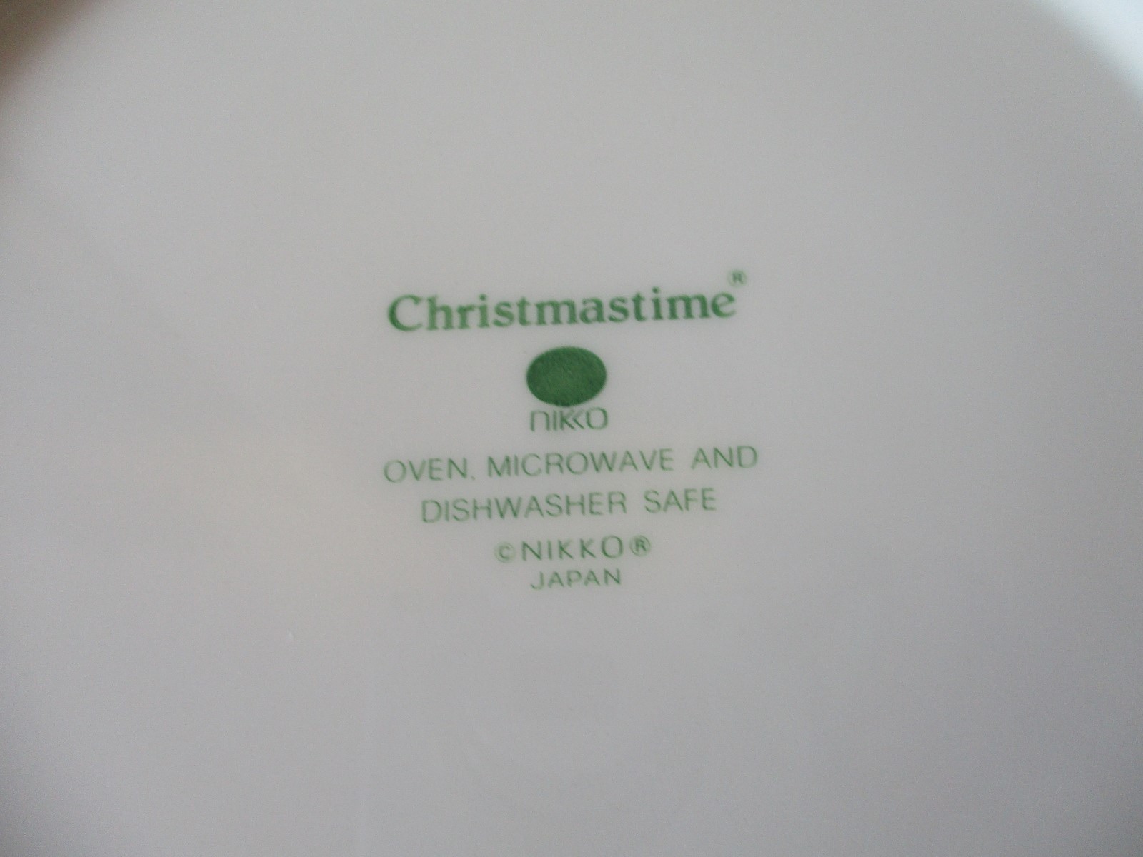6 Nikko Christmastime Dinner Plates 10 3/4