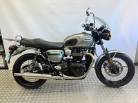 Triumph Bonneville T100 ABS.          !! STUNNING CONDITION !!
