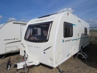 Bailey Pursuit II 550/4 Twin Single Beds