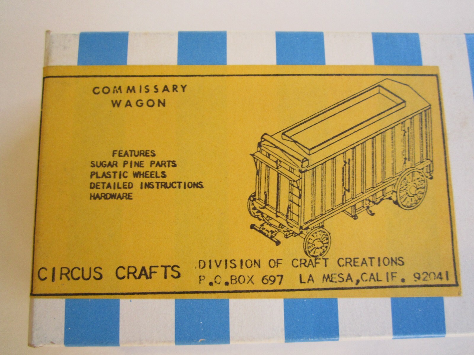HO scale, CIRCUS CRAFT #cw 16,  COMMISSARY WAGON,  Craftsman wood kit