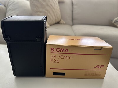 Sigma Hard Case 3.5'' x 3.5'' 6'' for 28-70 mm F2.8 with strap EO-500