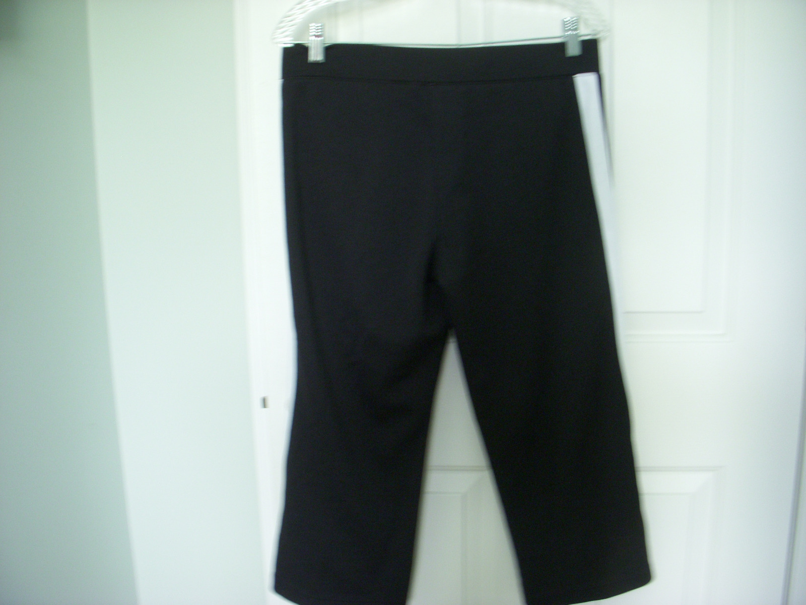 Nike Black Women's Capri Yoga/ Running/ Fitness Pants Size M 8-10~ EUC