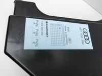 Audi A3 8P 08-13 Lautsprecher Subwoofer Bassbox Rechts Hinten Audi A3 8P 08-13 13.05.2008 8P7035382C 8P7035382... Vorschau 2