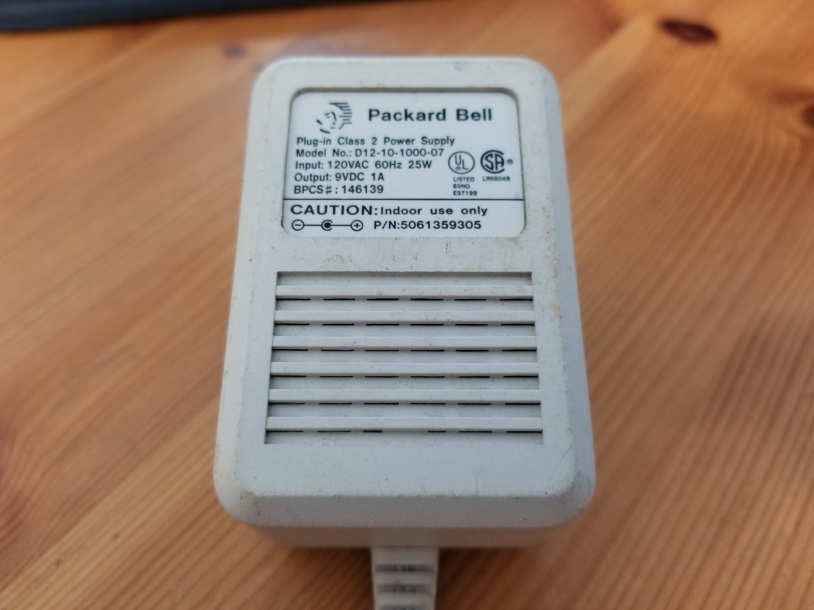 Packard Bell 9VDC 1A AC Adapter Model D12-10-1000-07; FREE S/H!