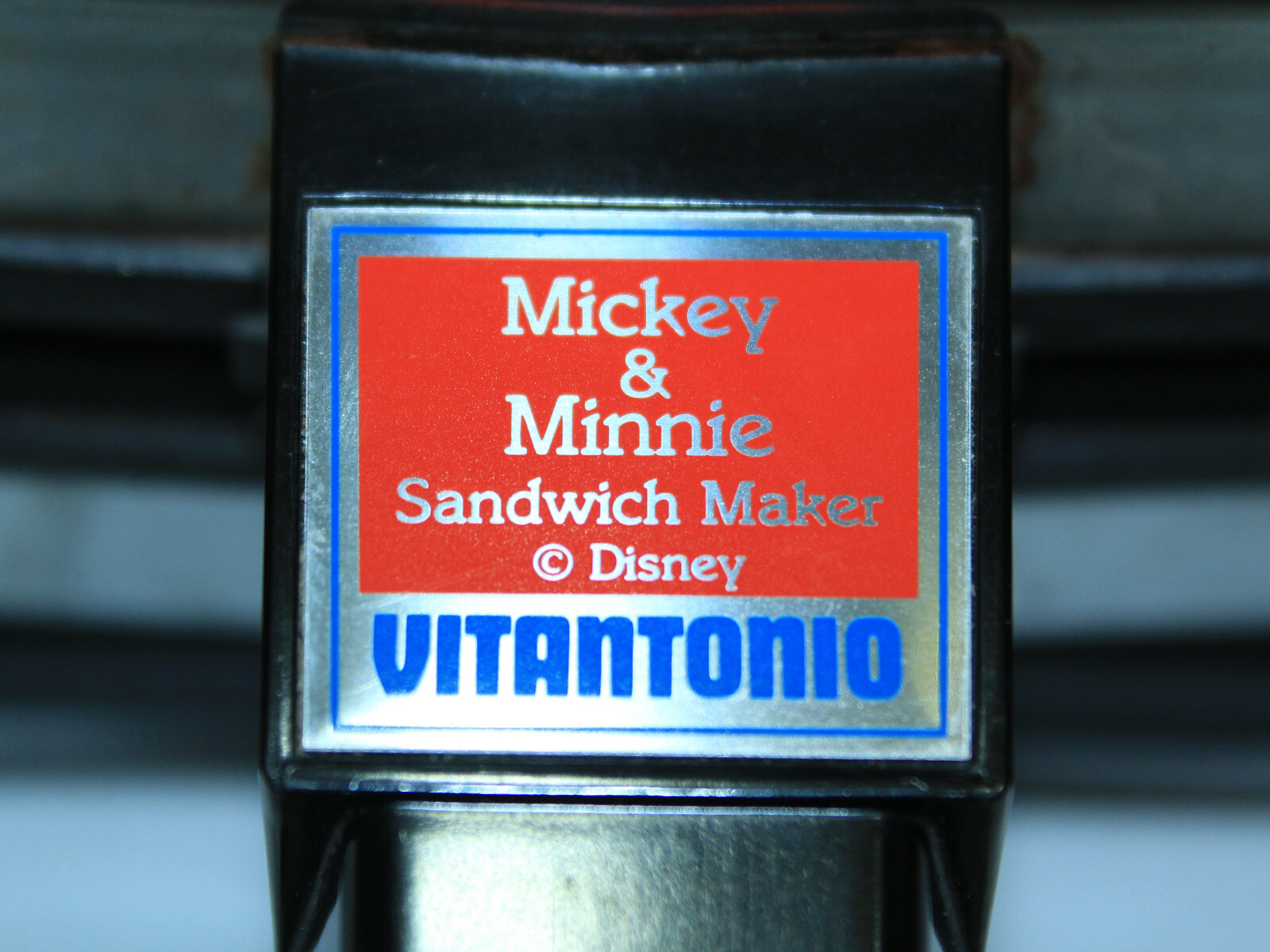 GORGEOUS VITANTONIO MICKEY & MINNIE MOUSE DISNEY SANDWICH MAKER 850 - VERY CLEAN