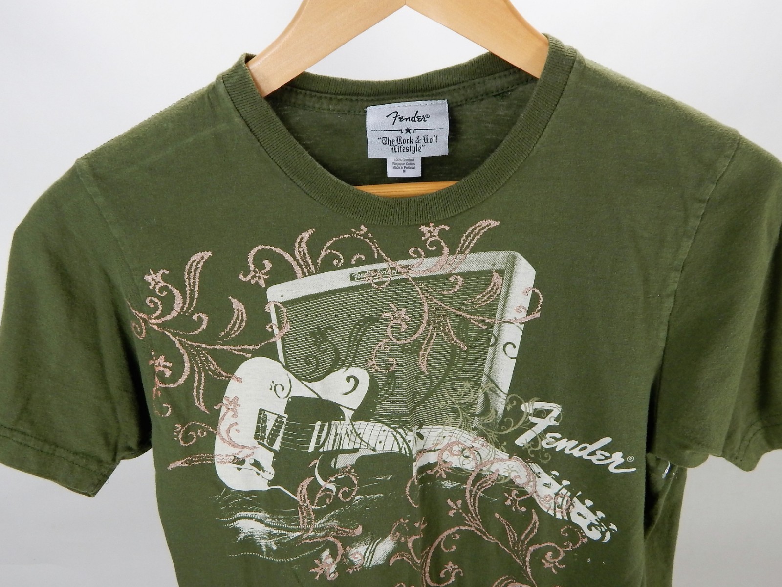 Fender The Rock & Roll Lifestyle Women's T-Shirt Size M