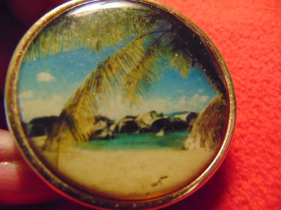 Gold-Tone BEACH FRONT DESIGN Pill Box Case Caddy Three Slots & Push Button Relea