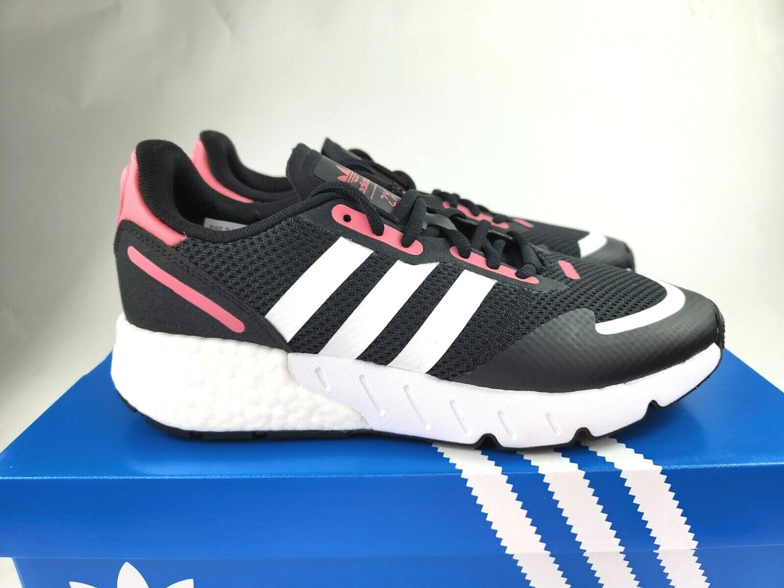 adidas training shoes Black／pink s-l1200.jpg