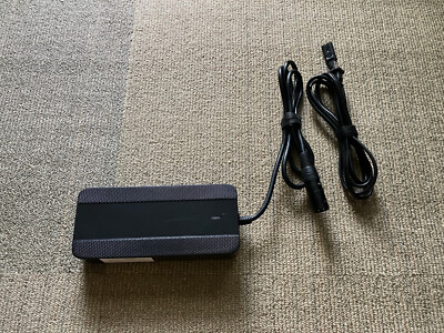 Quality Giant E-Bike Compatible Fast Charger (3 pin XLR) for Giant 4A EnergyPak