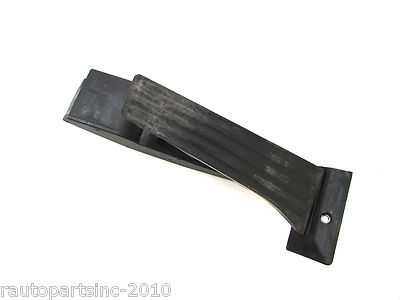 2006 BMW 325XI 328i GAS ACCELERATOR PEDAL 3542 6772646-01