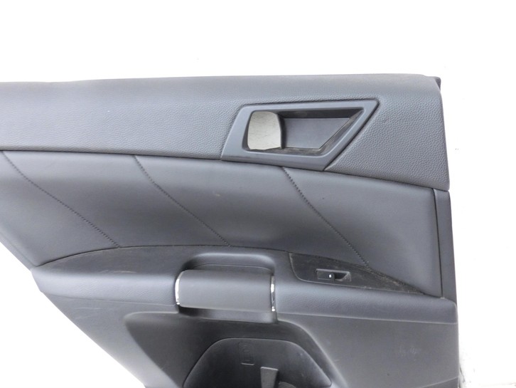 Suzuki Kizashi 09-16 Türverkleidung Türpappe Links Hinten Suzuki Kizashi 09-16 20.09.2012 gebraucht Vorschau 3