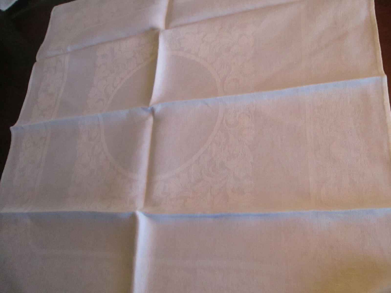 11 XLge Damask Linen Napkins 21.5