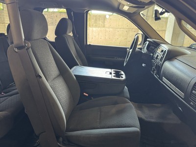 image 4 of interior
