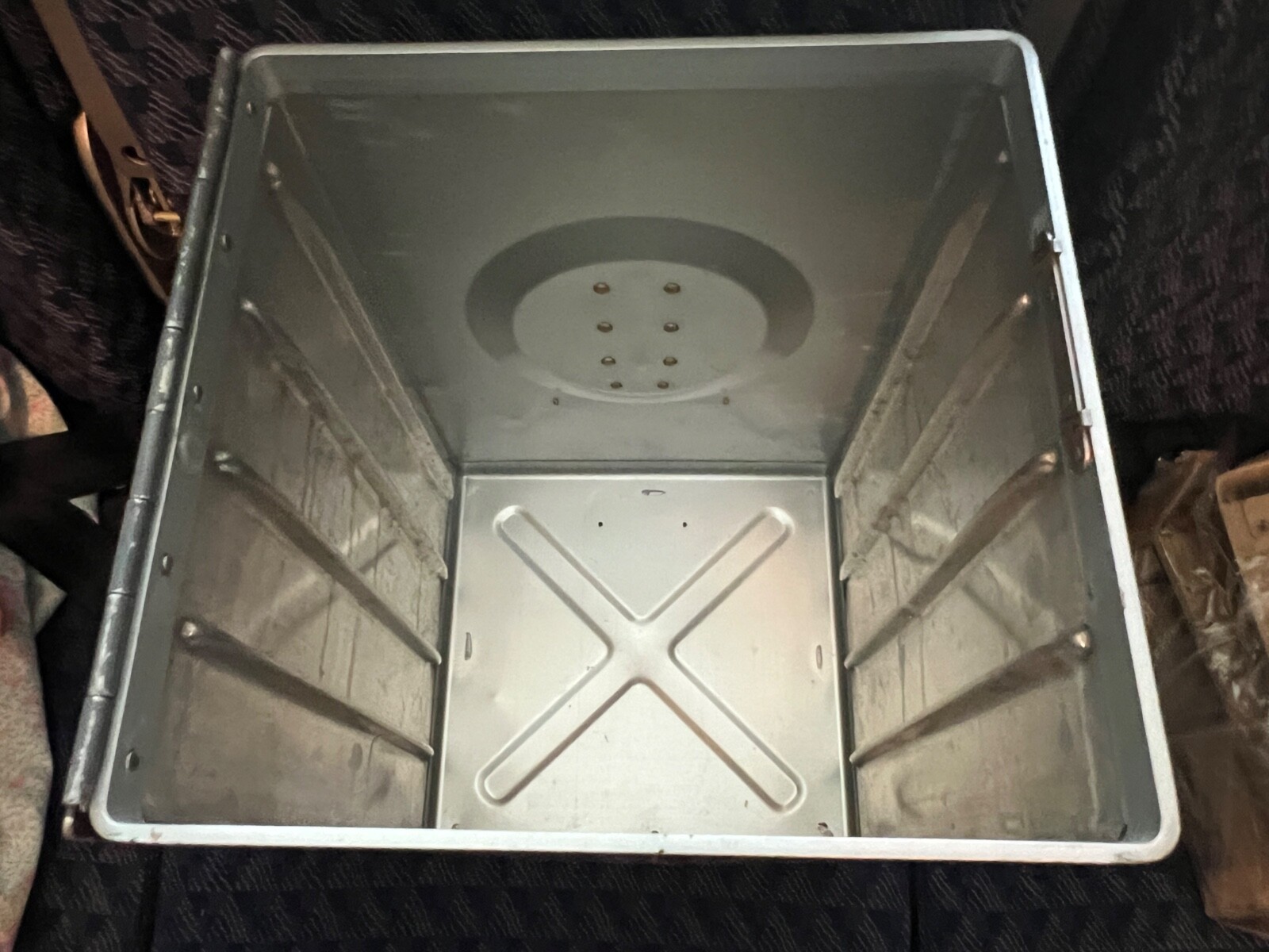 Boeing 747-400 Airplane Inflight Aluminum Galley Box