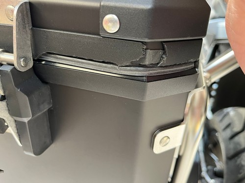 BMW CONNECTED RIDE 　　　　　　　　　CRADLE BMW ConnectedRide Cradle – Sierra BMW Motorcycle