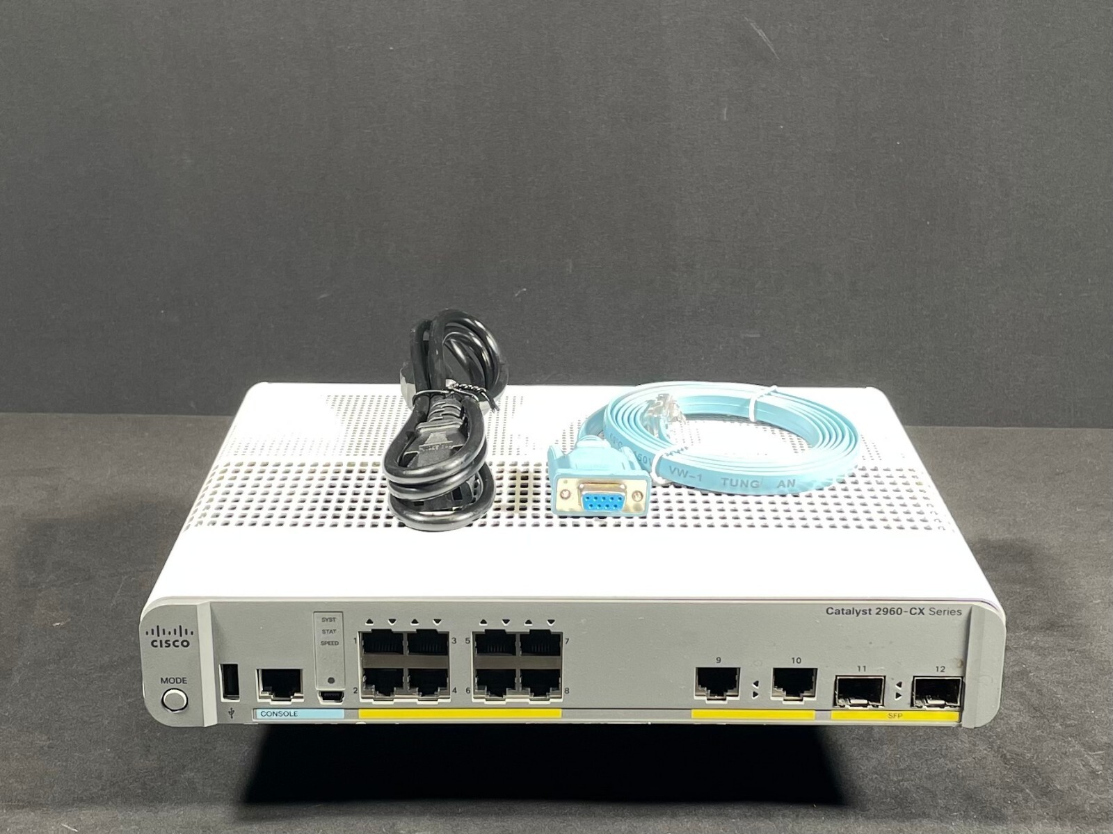 Cisco スイッチ WS-C2960CX-8TC-L CISCO WS-C2960CX-8TC-L - Cisco Catalyst 2960-CX 8-port Data