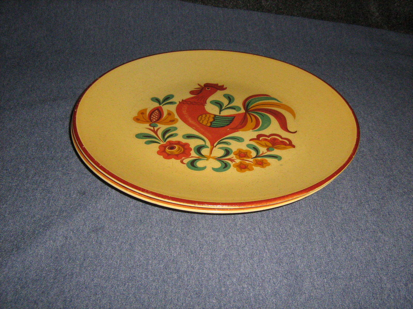 2 Vintage Taylor Smith Taylor Reveille Rooster Yellow  10.5