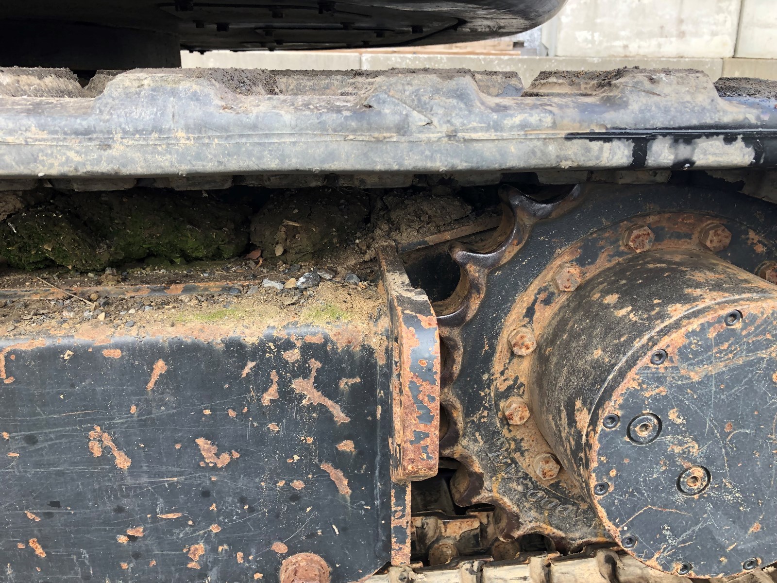 2009 BOBCAT E60 MINI EXCAVATOR, JOB READY, HYD. THUMB, LOW HOURS