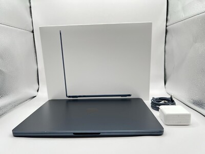 MacBook Air 13.6'' (256GB SSD, M2 CHIP, 8GB RAM) - Midnight  - w/WARRANTY