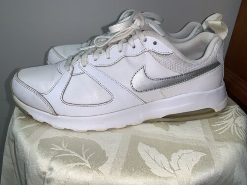 Nike Air Max Muse Sneakers Running Shoes WOMENS Size 10 Nike Air Max Muse Sneakers Running Shoes WOMENS Size 10