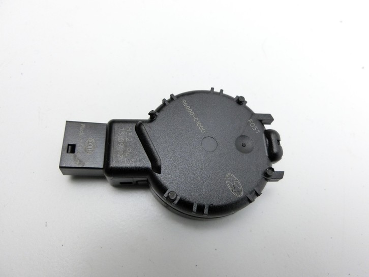 Hyundai Tucson TL 15-18 Regensensor Hyundai Tucson TL 15-18 30.03.2017 96000C1000 96000-C1000 gebraucht Vorschau 2