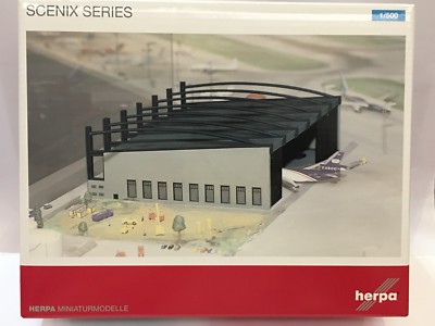 herpa SCENIX SERIES 空港アクセサリーI 19点セット herpa wings 1/500 (プラスチック製) 空港ジオラマアクセサリー