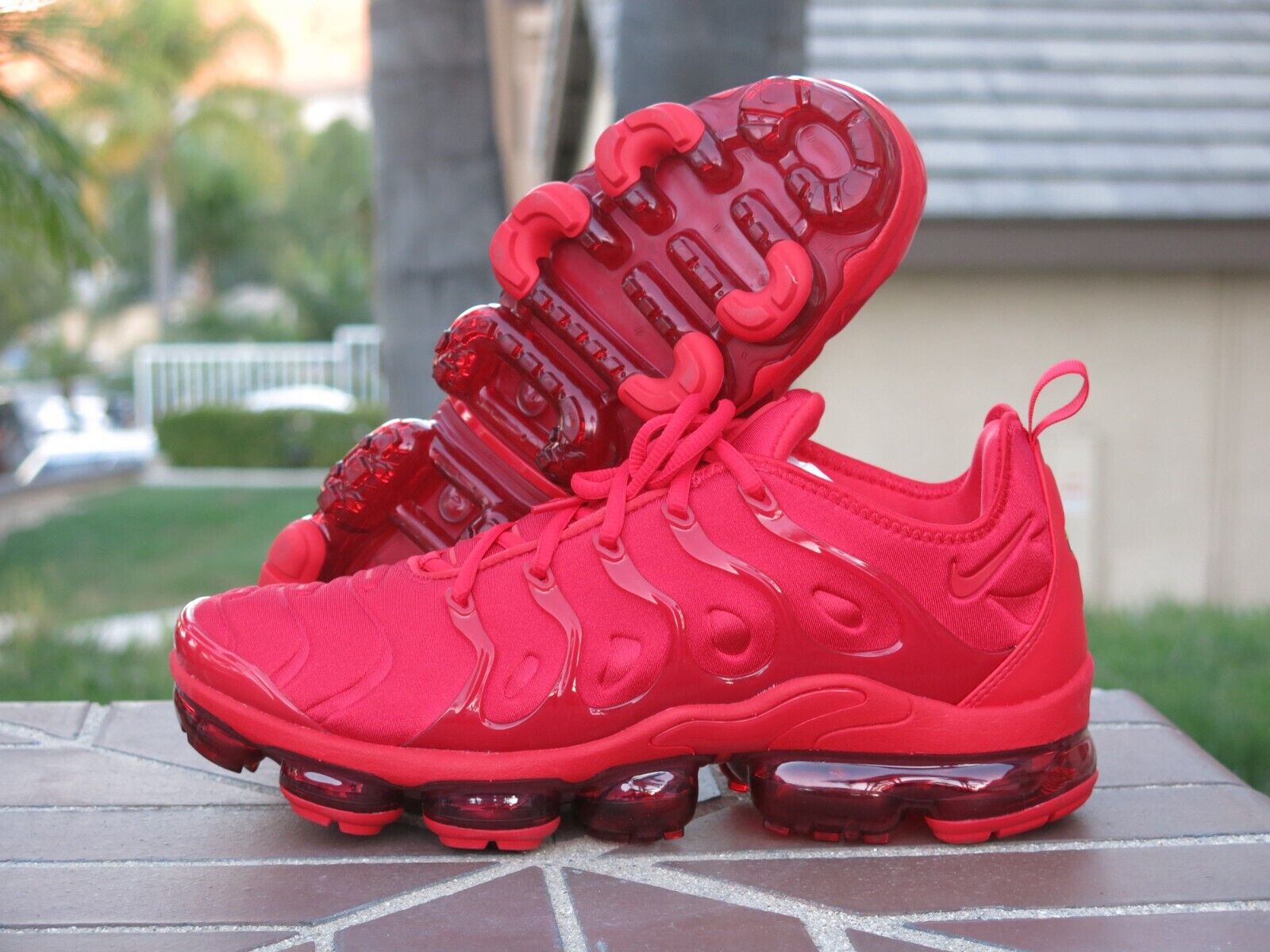 Nike Air VaporMax Plus Men's Athletic Sneakers CW6973-600 | eBay Nike Air VaporMax Plus Men's Athletic Sneakers CW6973-600 | eBay
