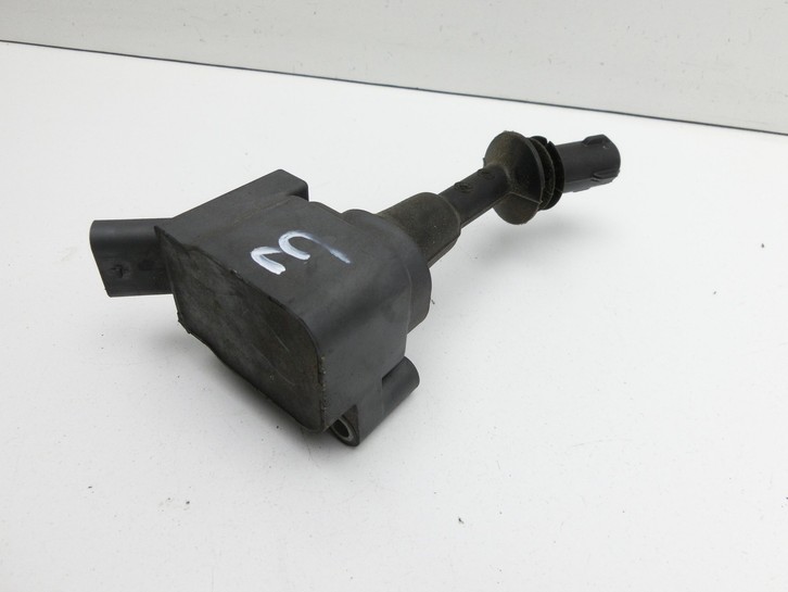 Opel Astra K 19-21 1,2T 96KW Zündspule Zündmodul 3 Opel Astra K 19-21 26.01.2021 77870003 55595166 gebraucht Vorschau 3