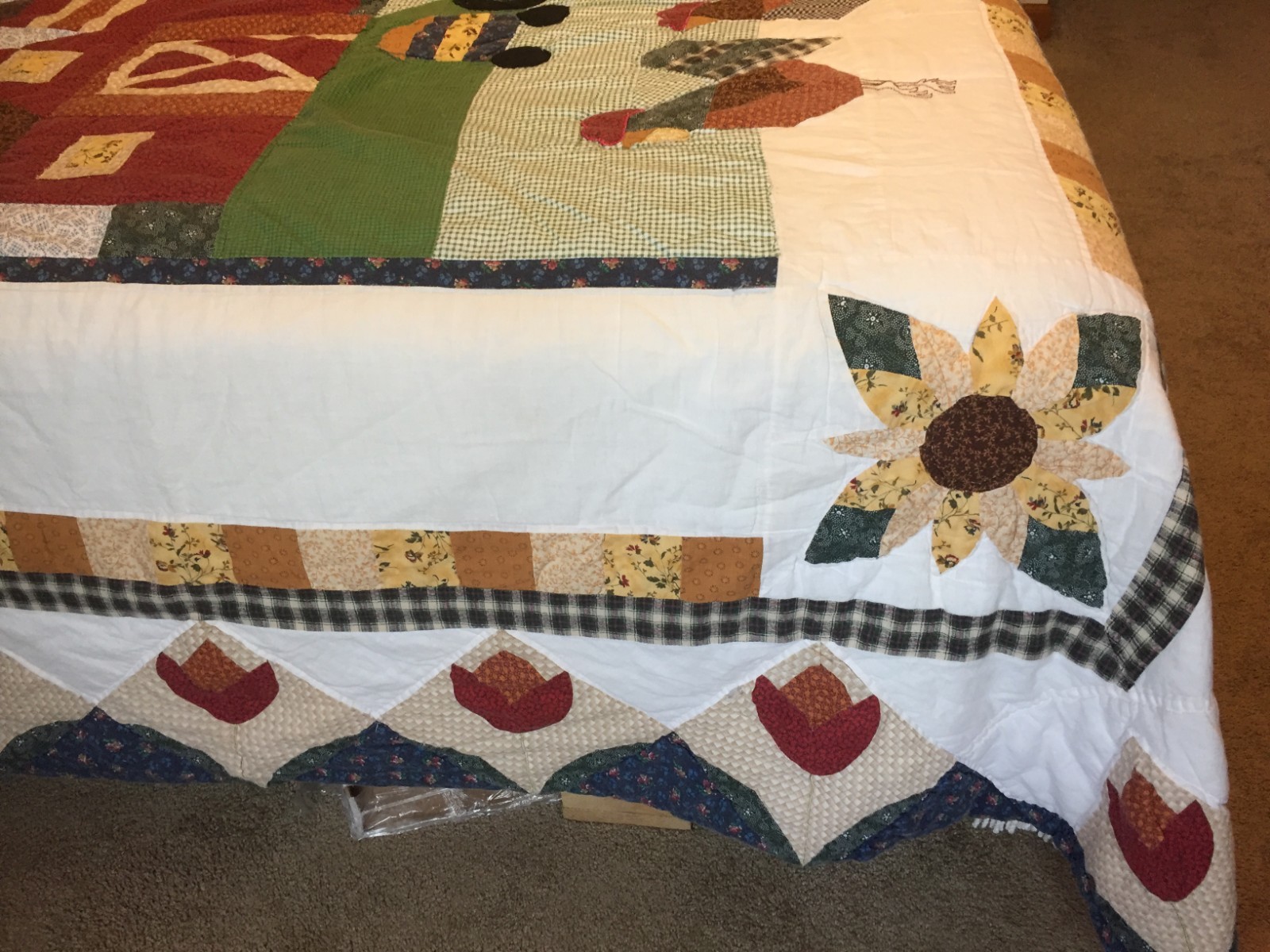 Farm Barn Quilt and Shams Full